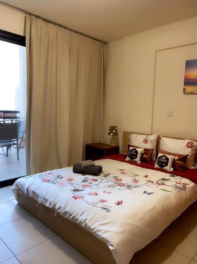 Larnaca Beach Apartment Exterior foto